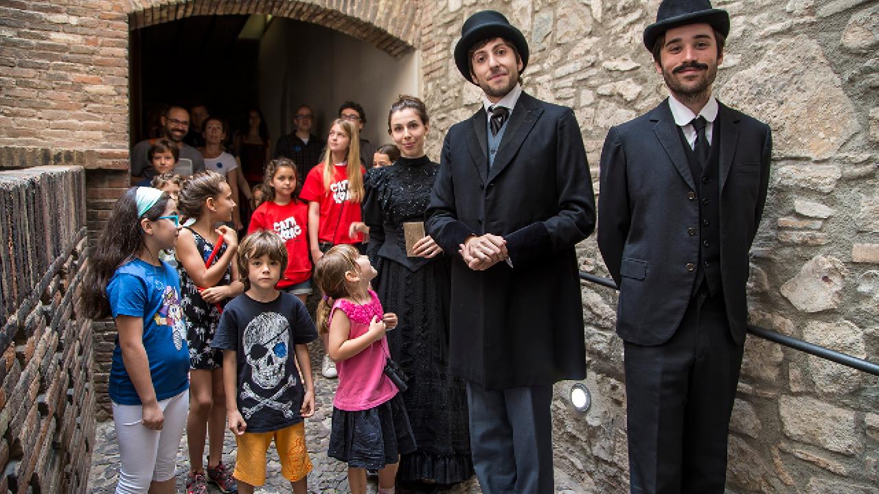 Visita teatralitzada: Un matí amb Gaudí i el matrimoni Güell-López. Barcelona. Nadal és molt més